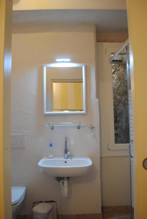 Dreaming Piazza Erbe Rooms Verona Exterior foto