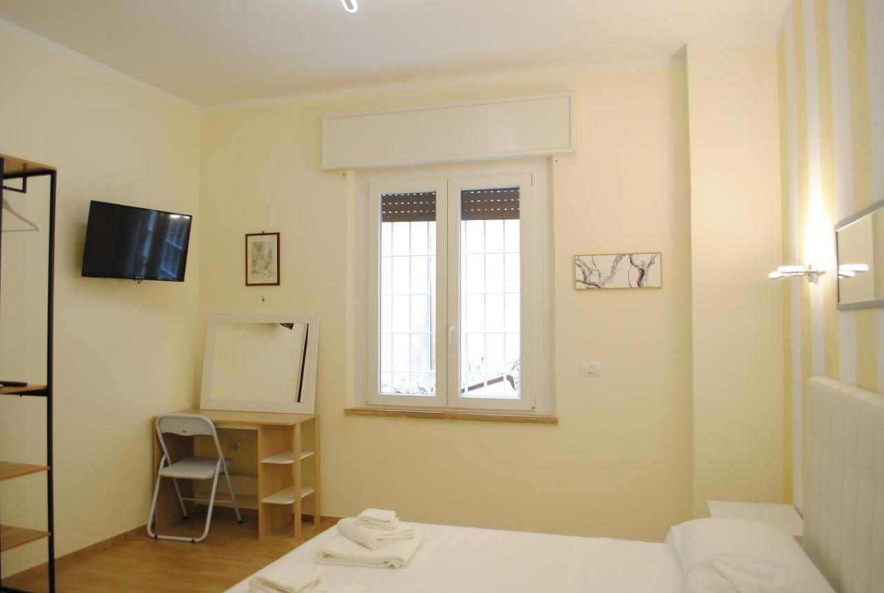 Dreaming Piazza Erbe Rooms Verona Exterior foto